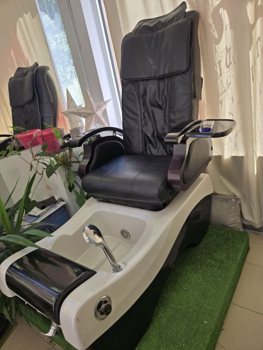 Масажен стол за спа педикюр