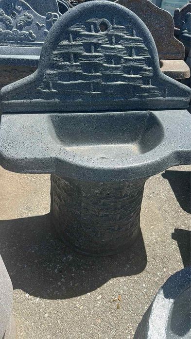 Масивни бетонови мивки за двора и градината