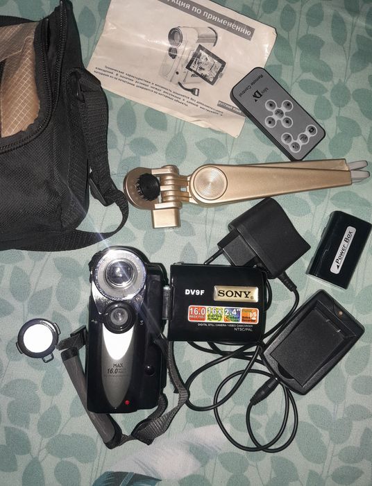 Видеокамера Sony DV9F