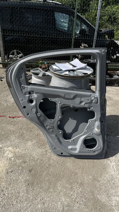 Дясна и лява врата Mazda 2 2014-