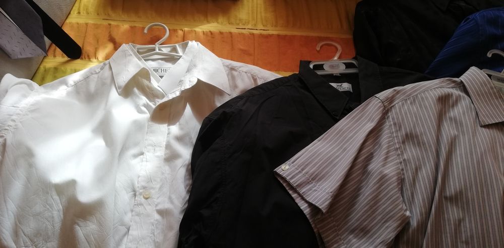 Продам мужские вещи.