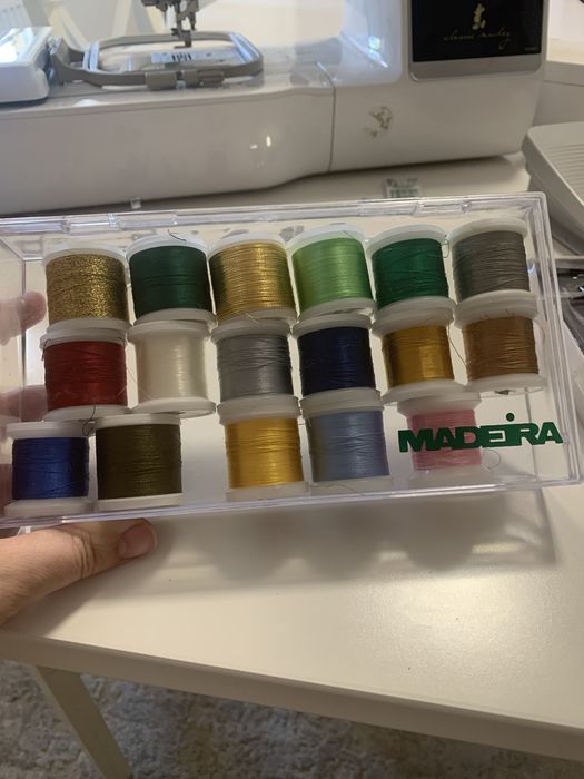 Masina de cusut si brodat Brother M280D