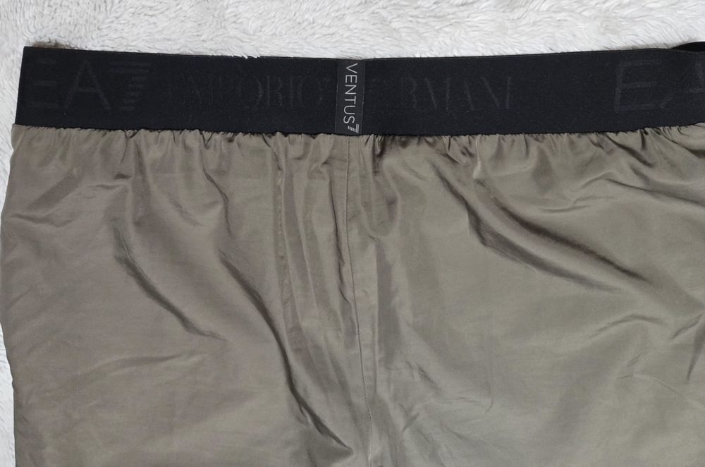 Emporio Armani  долнище L