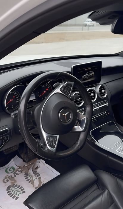 Mercedes Benz W205 AMG C63s