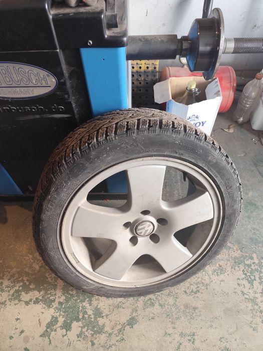 Продавам джанти с гуми 17 ки