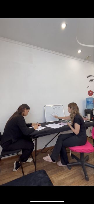 Обучение наращиванию ресниц