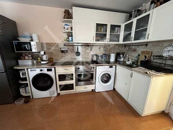 Тристаен апартамент в Свети Влас 96208