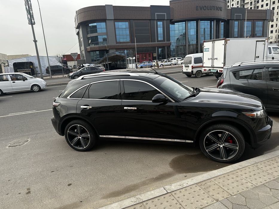 INFINITY FX35 2008 года, в аренду