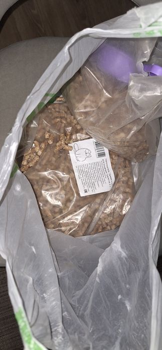 Продам для кошек