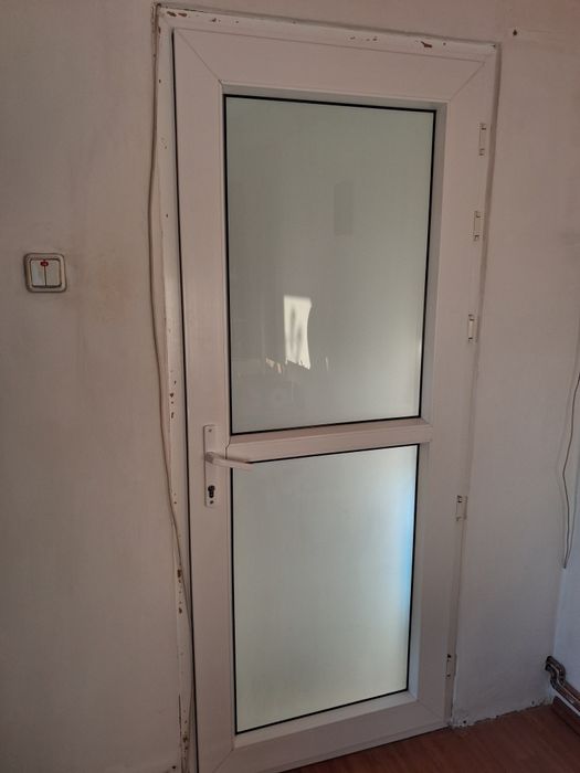 Uși de interior din termopan