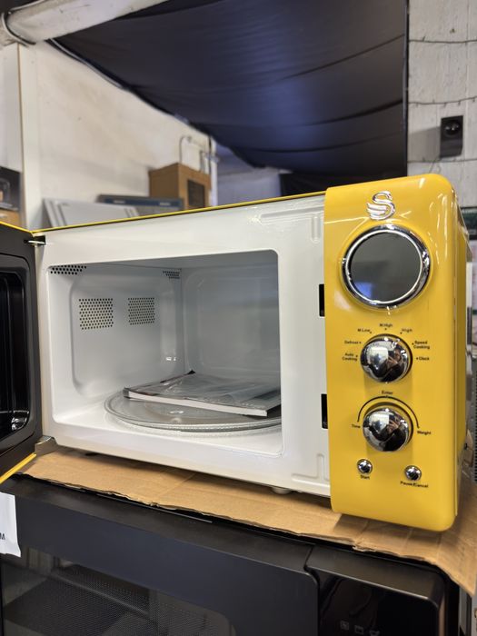 Cuptor cu microunde Swan SM22030L