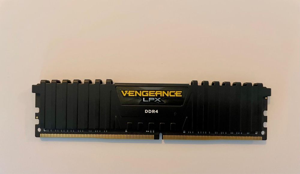 16 gb ddr4 vengeance
