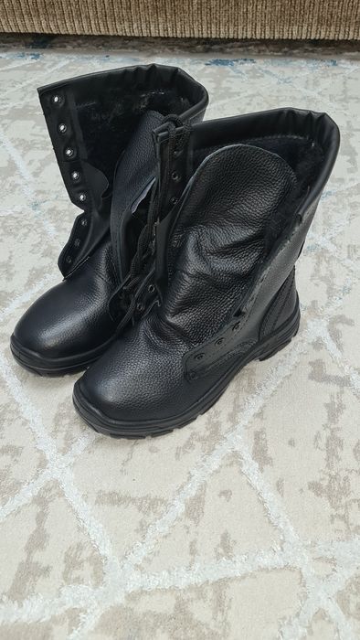 Берцы зимние 38 р.