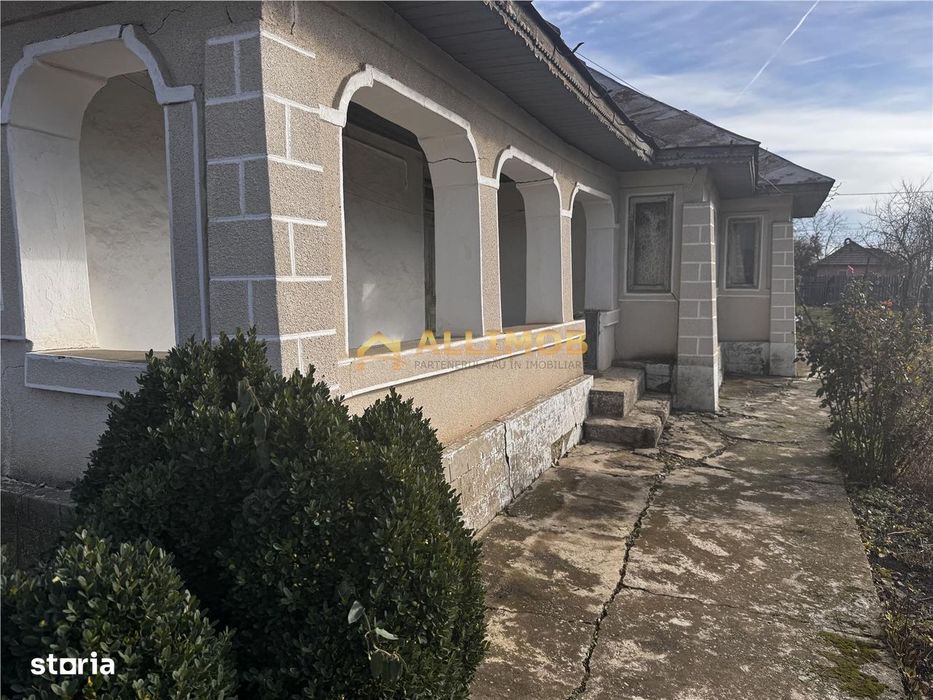 Casa batrâneasca + 1500 mp teren, doua deschideri – Fulga, Prahov
