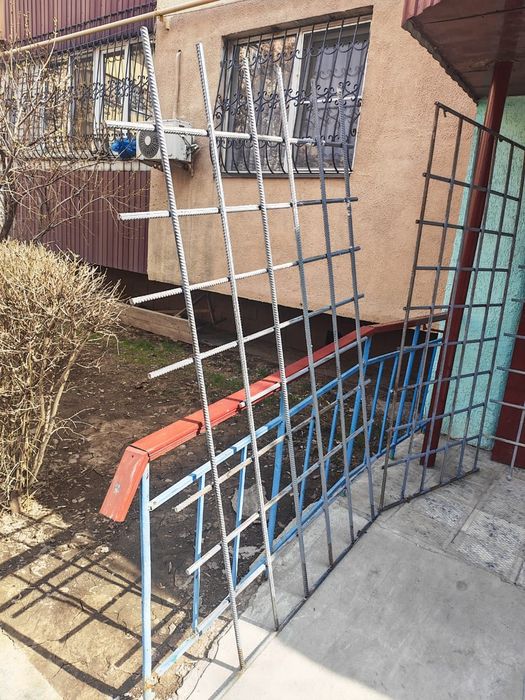 Продам железные двери новые