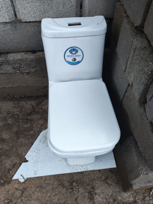 Продам новый Унитаз