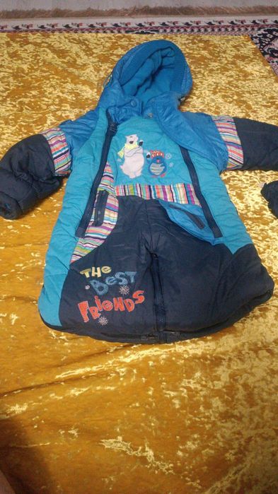 Детские куртки продается