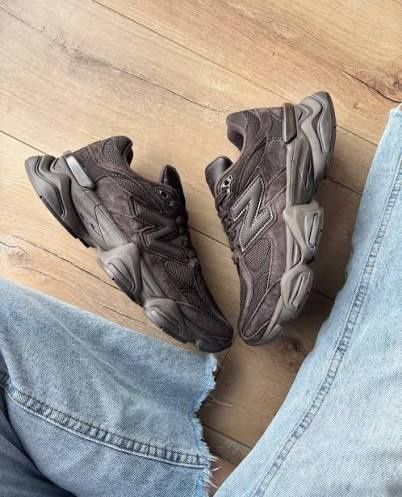 New balance chocolate 9060 42 номер