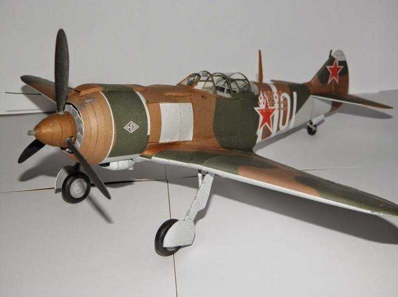 Сборная модель самолета Ла-5ФН (КР, 1/72)