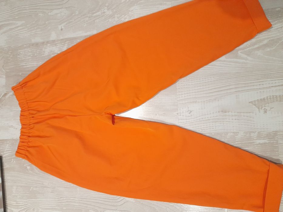 Оранжев панталон pause  и още един