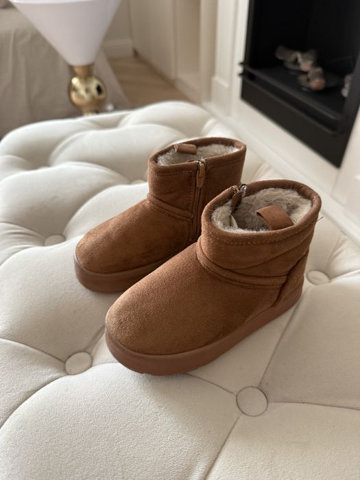 Ghete captusite pentru copii, stil ugg, maro, marimea 24.