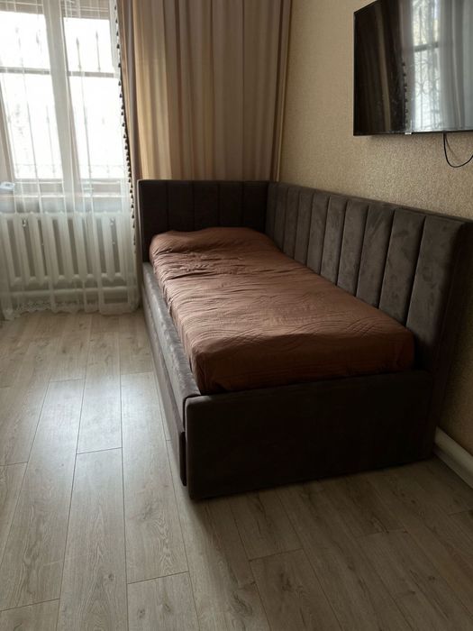 Кровать с выдвижным местом