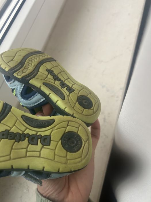 Детски сандали D-D Step и cross в размер 20-21,в добро състояние