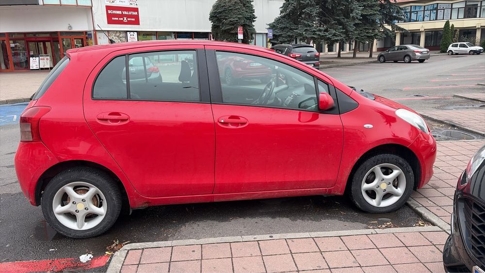 Masina Toyota Yaris