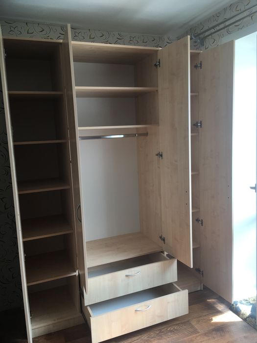 Продаю шкафы! Новые!