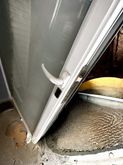 Ușa termopan aluminiu