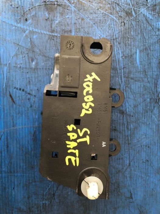 maner usa interior stanga spate ford focus 2