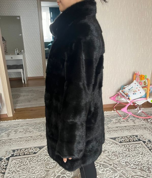 Продам норковую шубу