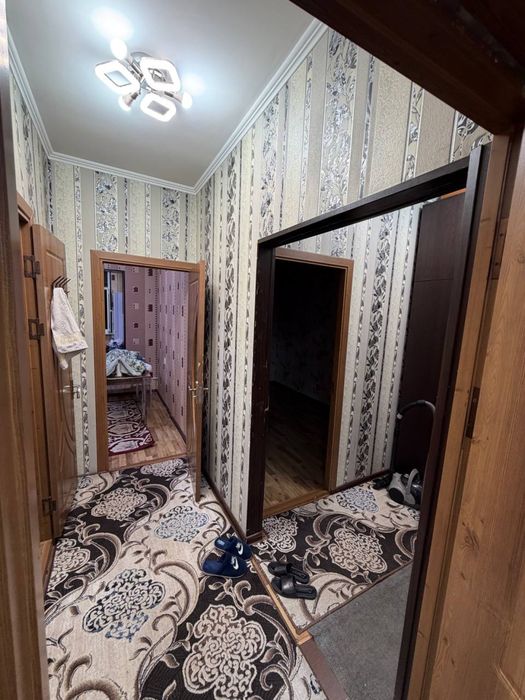 60 m2 2 xonaliy 2 ta balkomliy Uy sotiladi
