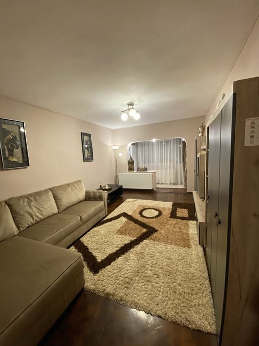 Inchiriez apartament in Mun. Campulung, d sponibil cu 30 martie