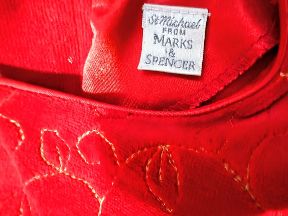 Rochiță catifea roșie 5 ani