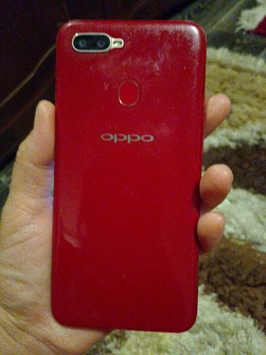 Орро телефон сатылады.  Минус жоқ