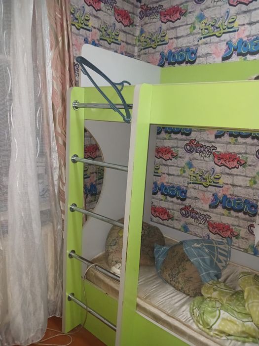 продам кровать 2 х ярустную