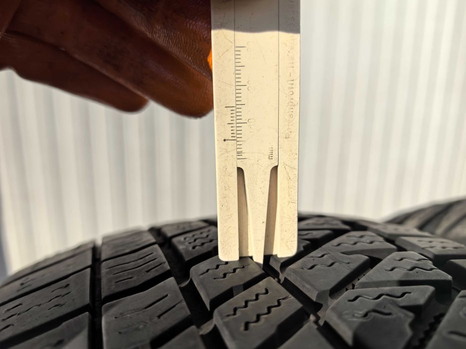 215/70/16 Кумхо ДОТ 2023 г - Със забележка !