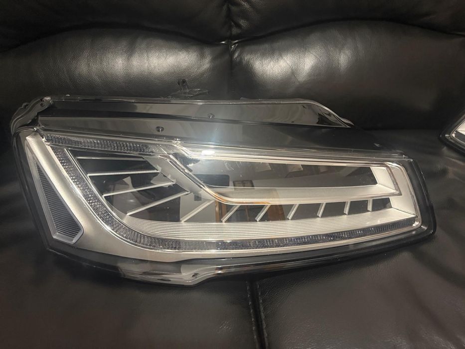 Faruri Far  Audi A8 2017 Matrix
