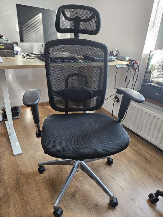 Офис стол 2 броя