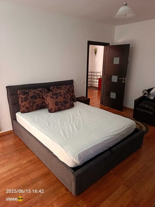 Apartament de Închiriat