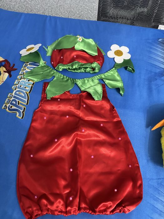 Продам костюмы для малышей