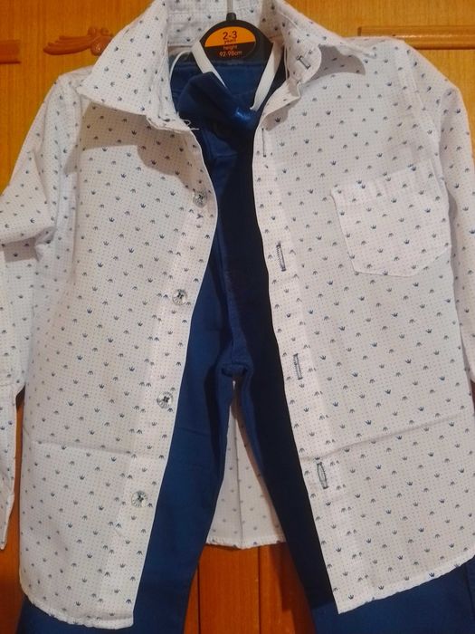 Комплект детски панталон с риза и папийонка