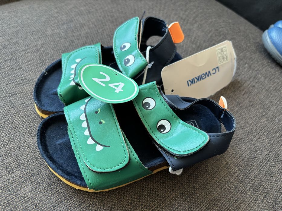 Маратонки и сандали LC waikiki