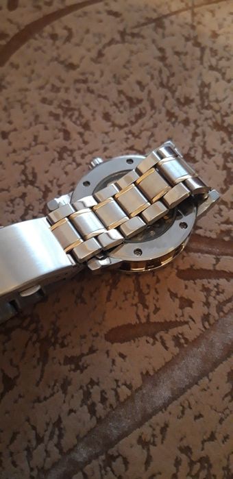 Продам наручные часы  WINNER