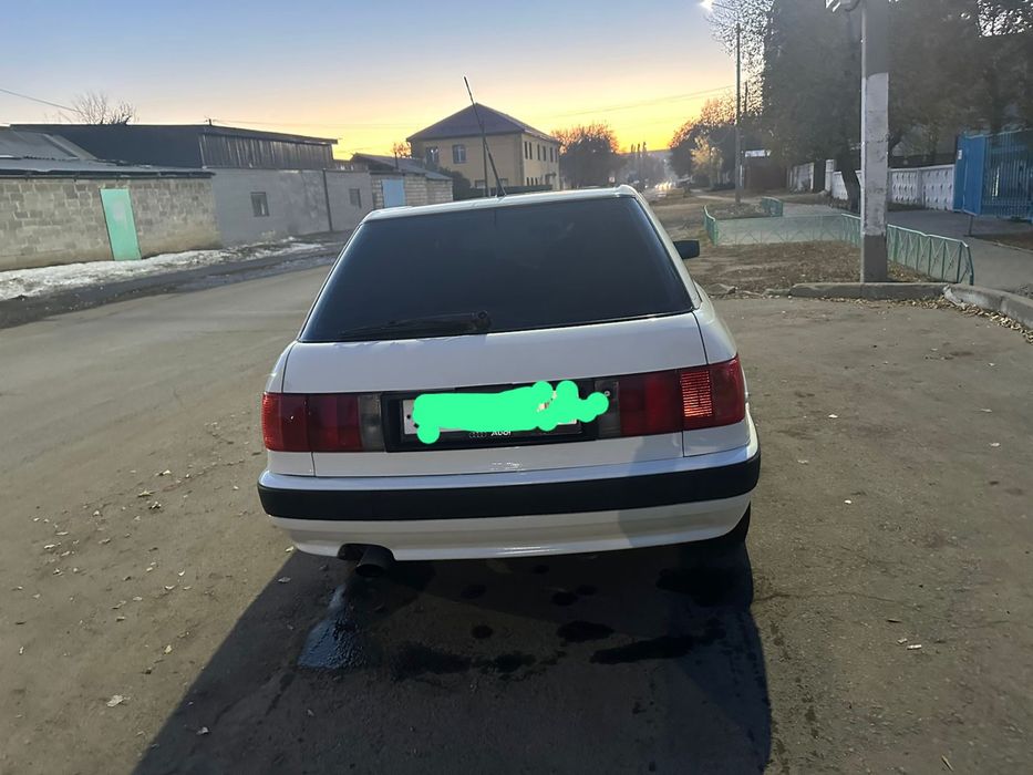 Продам Ауди 80 б4 универсал
