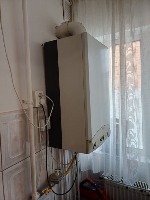 Centrală termică pe gaz BAXI Eco 240 Fi Fi – 24 kW