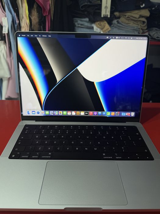 MacBook Pro 14” (2021) – M1 Pro / 16GB RAM / 512GB SSD – Space Gray
