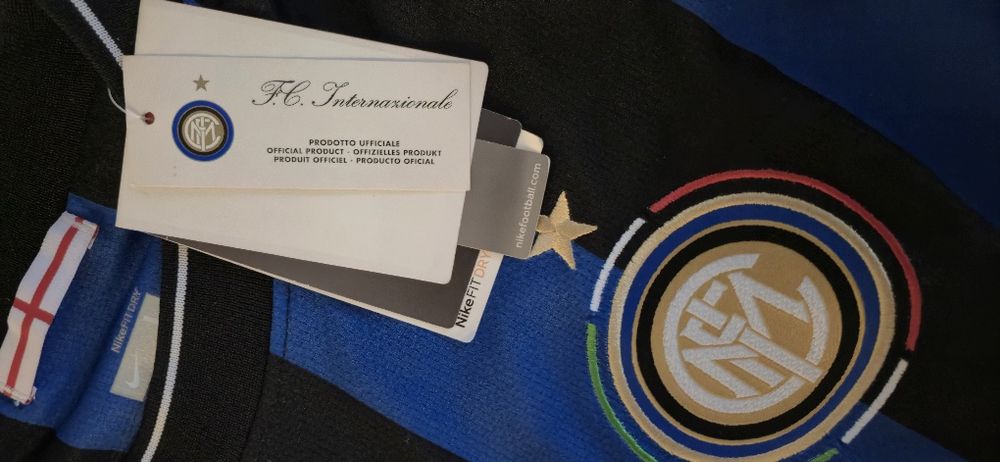 Vând tricou fotbal Nike Inter Cristian Chivu,cu semnătura originală