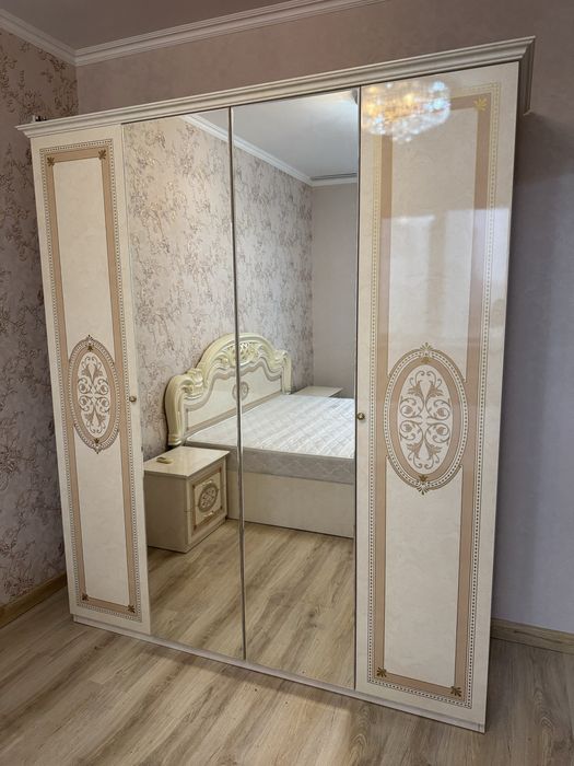 Спальный гарнитур